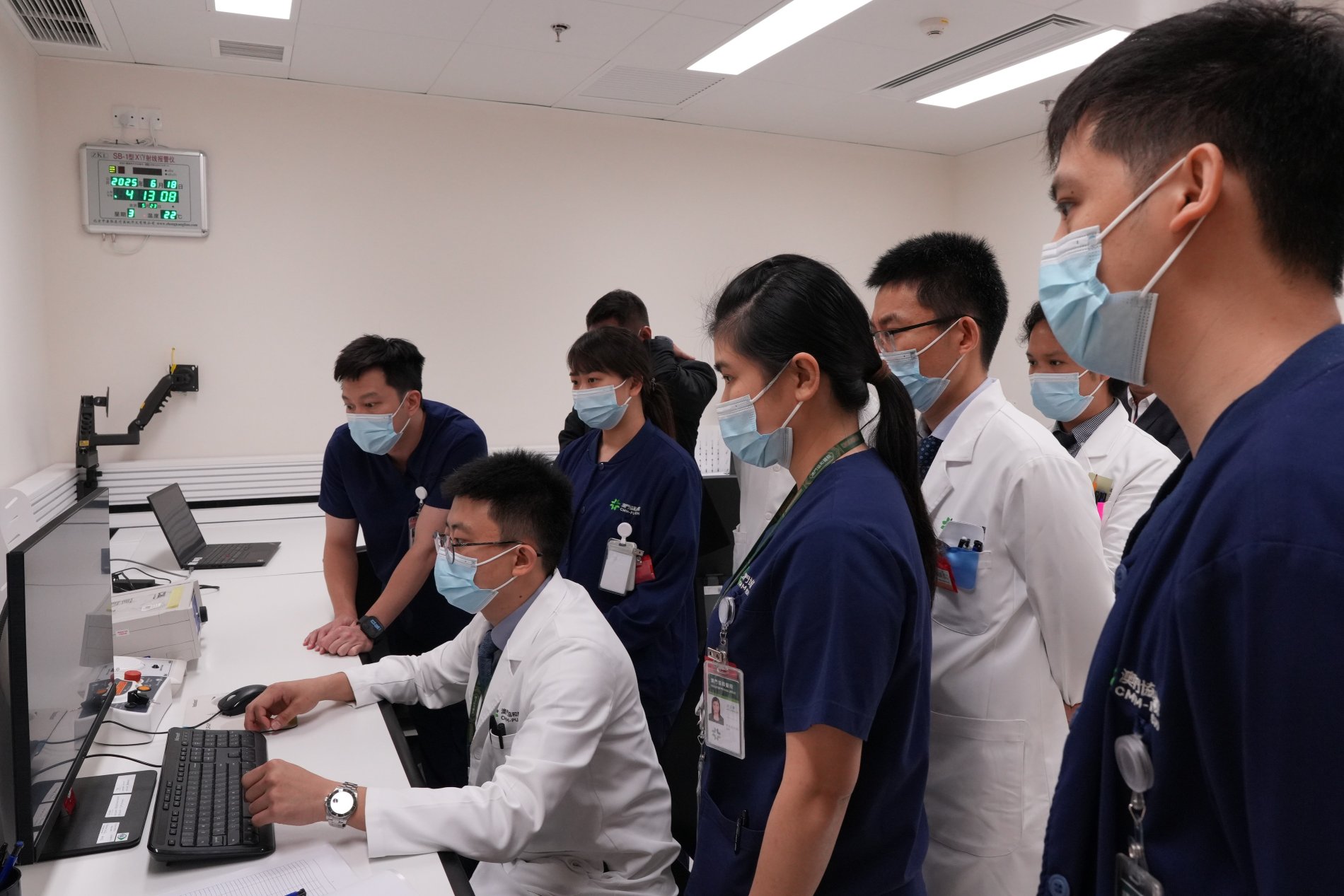 Macao Union Medical Center performs Macao’s first tomotherapy treatment